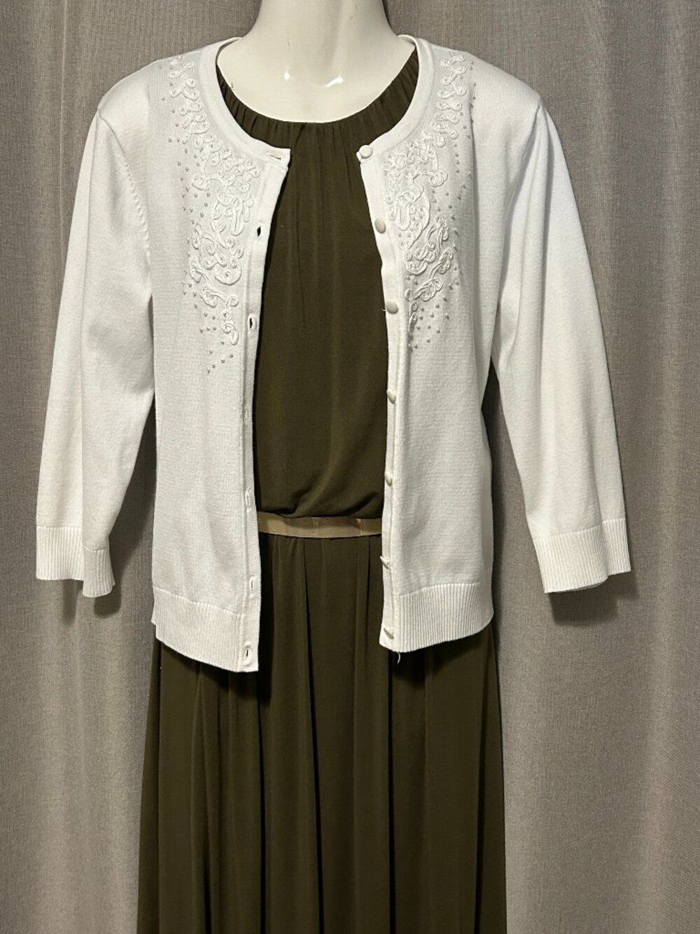 Cable & Gauge 3/4 Sleeve White Cardigan with Crewel and Bead Work